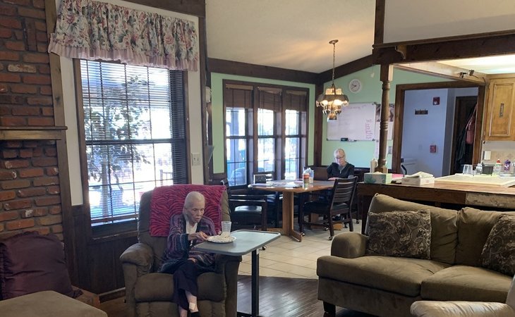 loving-life-assisted-living-80222-1430236_2