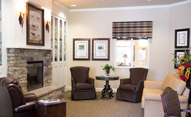 cardinal-court-assisted-living-and-memory-care-44136-1430833_2