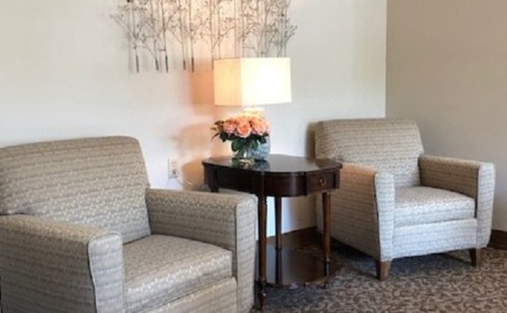 chapel-view-senior-health-living-senior-living-community-55343-1431076_7