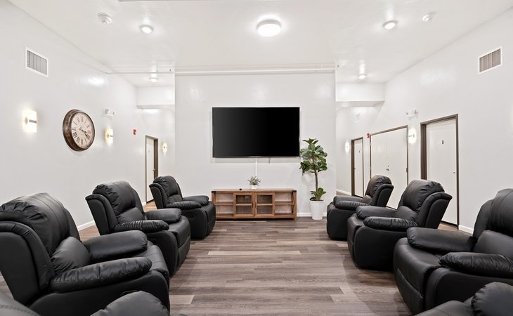 splendor-oaks-senior-living-95610-1433964_2