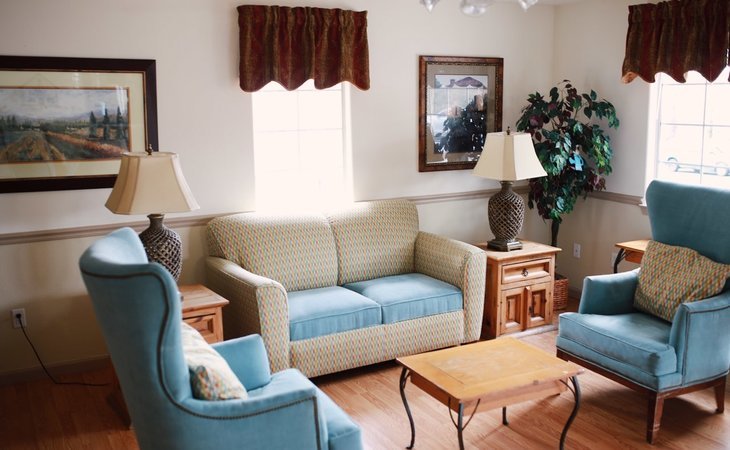 sierra-oaks-assisted-living-and-memory-care-96003-1434371_3