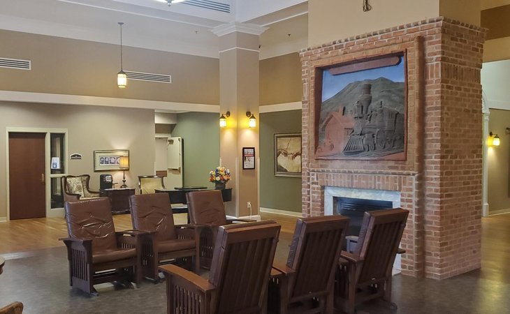 governor-s-bend-retirement-and-assisted-living-37650-1434409_3