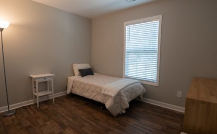 peninsula-family-care-home-28031-1447587_5