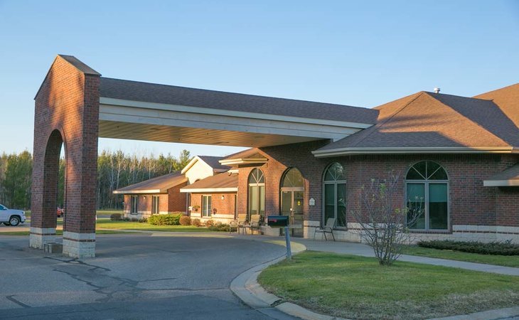 willow-brooke-pointe-senior-living-54481-1448679_3