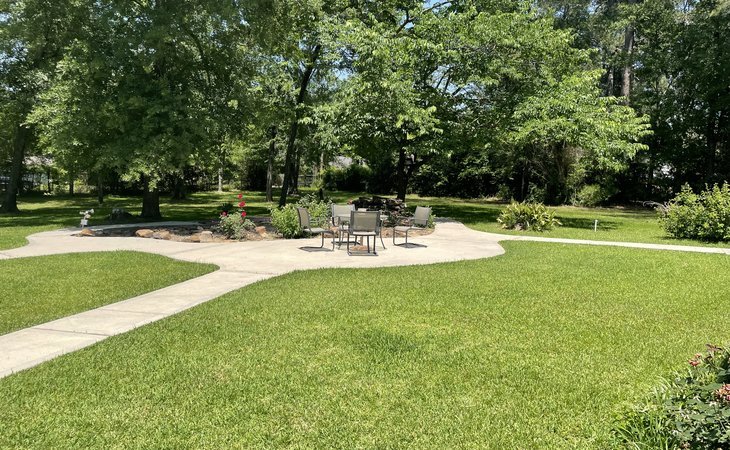 above-beyond-assisted-living-77301-1448687_11