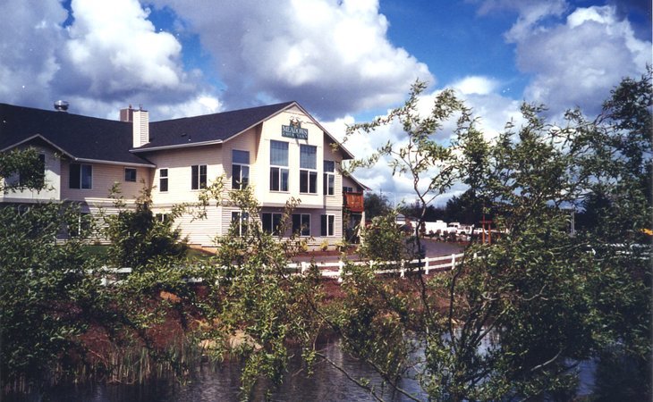 meadows-courtyard-97045-1448952_2