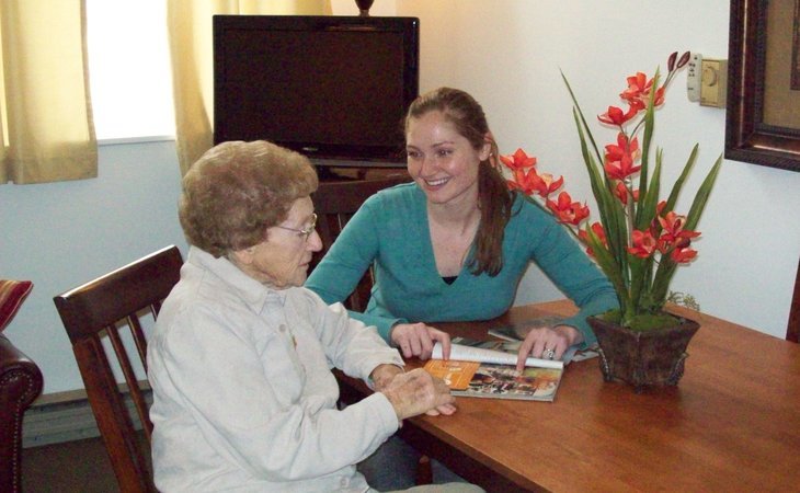 ahva-living-of-east-dubuque-61025-1449057_8