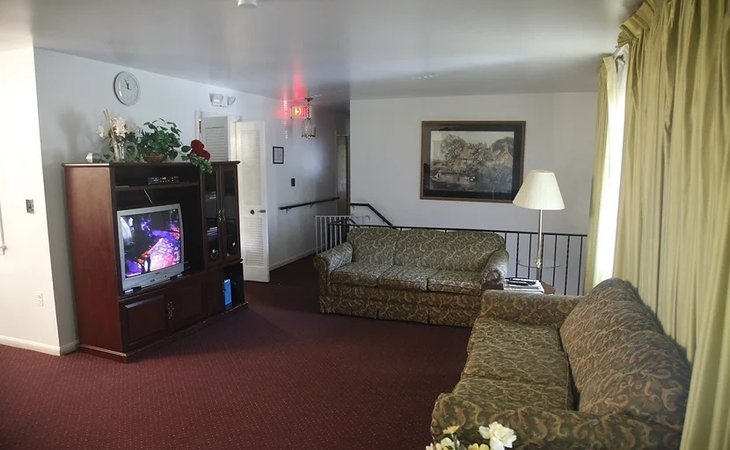 angel-assisted-living-20740-1451431_3