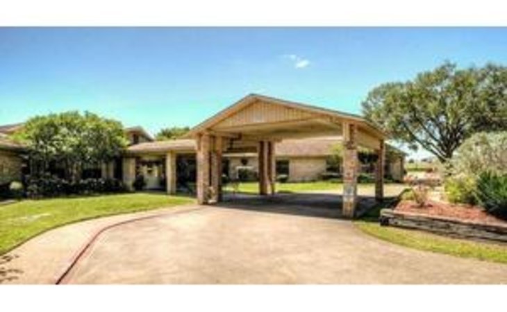 hallettsville-rehabilitation-and-nursing-center-77964-15057_1