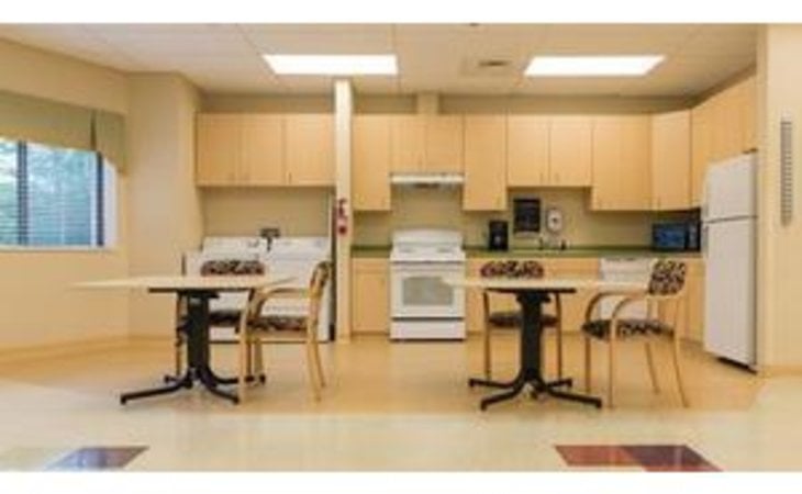 manorcare-health-services-barberton-44203-15561_6