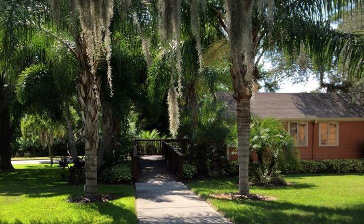 oak-manor-senior-living-community-33774-15755_2