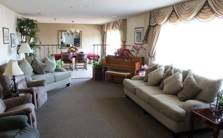 class-act-assisted-living-homes-glencove-85213-17122_2