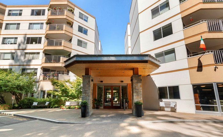 cristwood-park-and-the-courtyard-98133-191_3