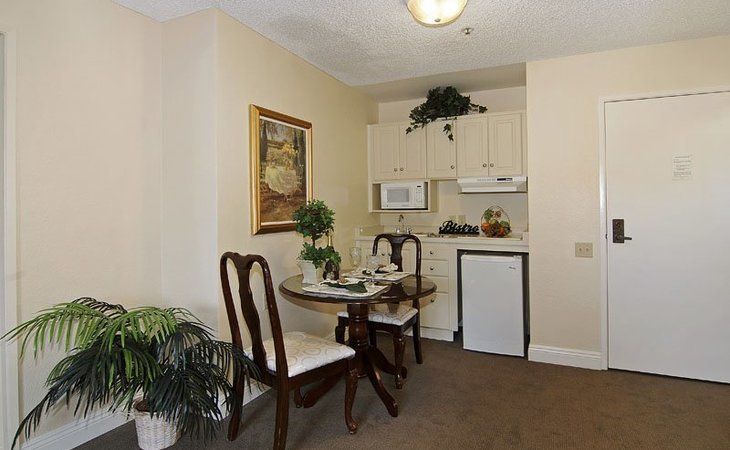 laguna-estates-senior-living-92008-19386_8