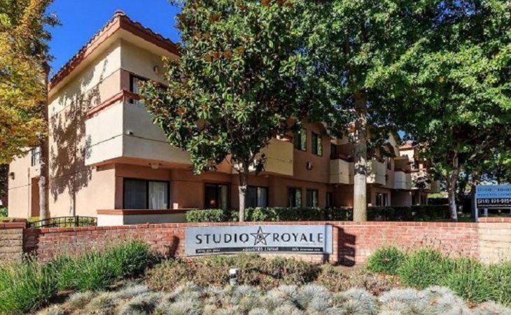studio-royale-90232-20305_2