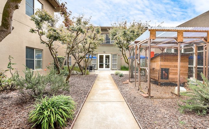pacifica-senior-living-mission-villa-94014-20358_12