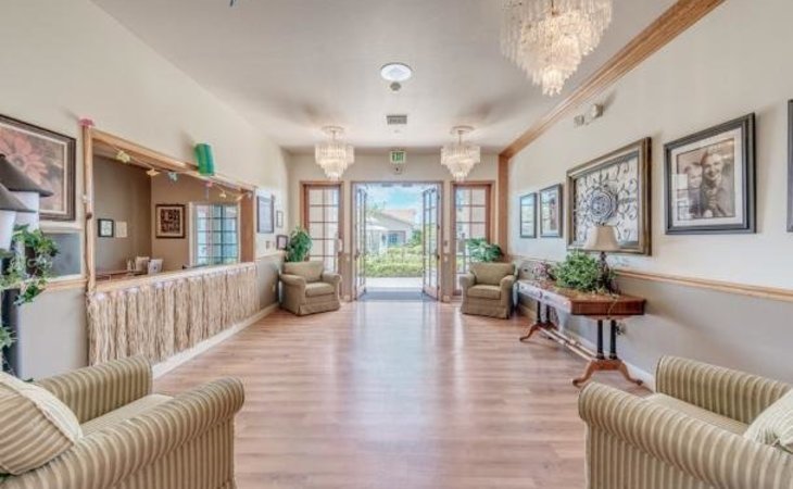 crescent-landing-at-garden-grove-memory-care-92845-21638_2