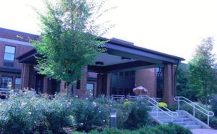 centre-crest-home-16823-2553_2