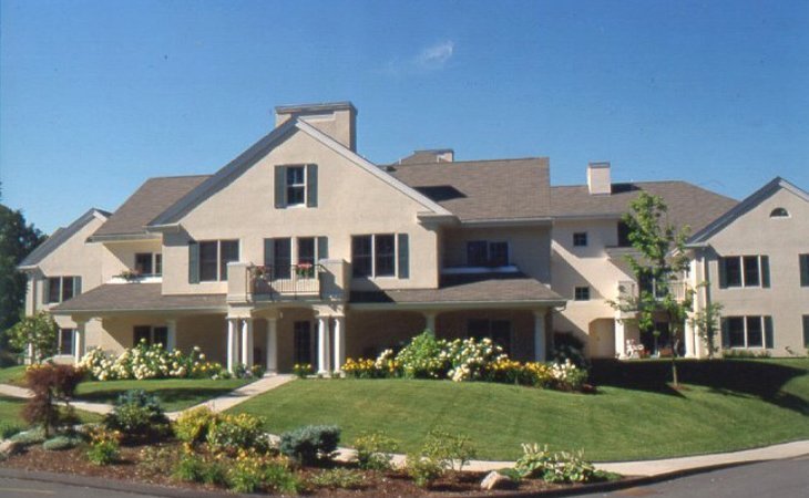 springhouse-senior-living-02130-255_1