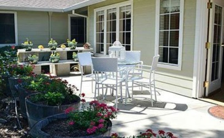 sundial-assisted-living-96003-25695_11