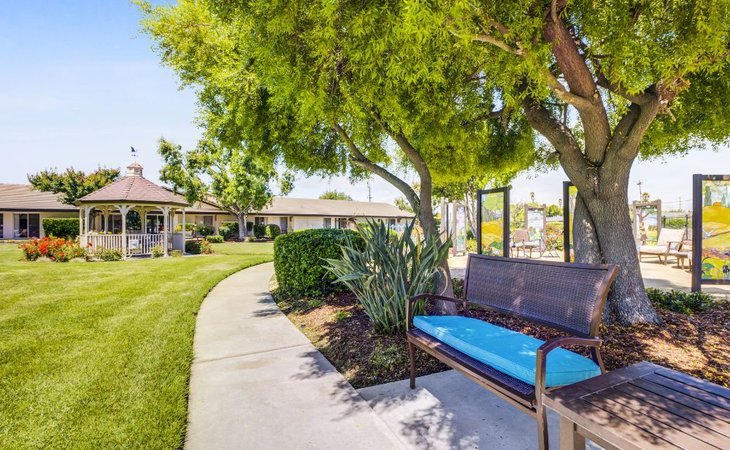 madonna-gardens-assisted-living-memory-care-93901-26809_7