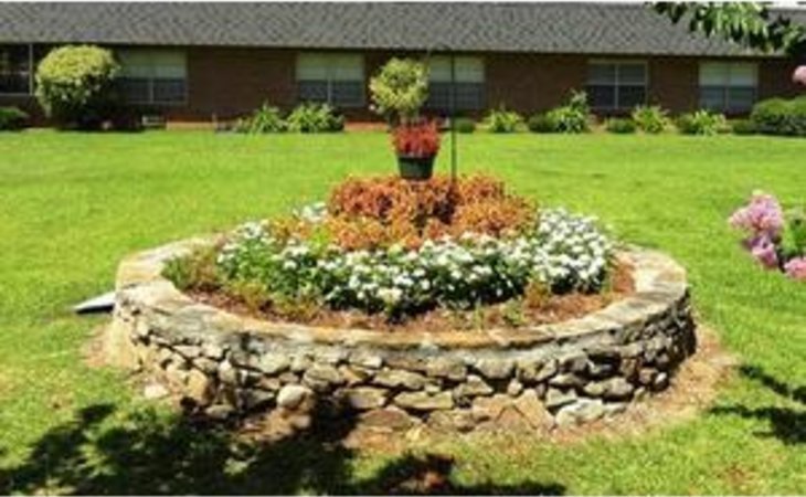 adams-nursing-home-35010-2710_2