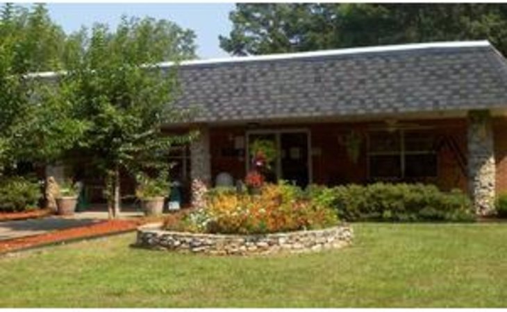 adams-nursing-home-35010-2710_3