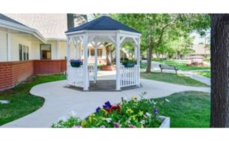beatrice-hover-assisted-living-residence-80503-31161_11