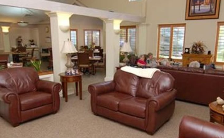 beatrice-hover-assisted-living-residence-80503-31161_4