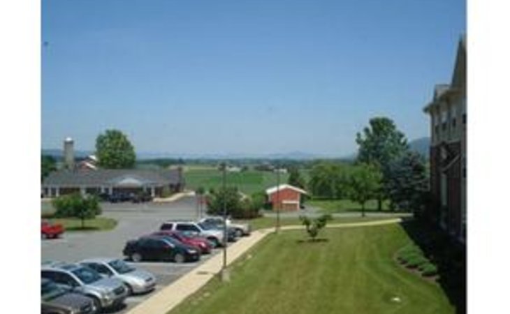 valley-view-retirement-community-17004-325_18