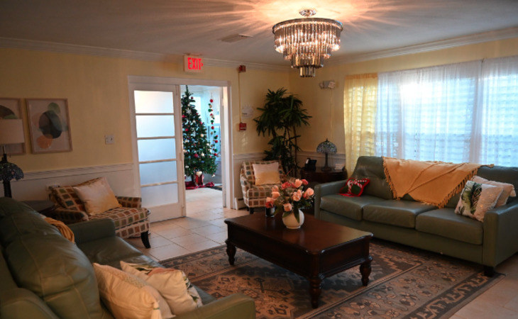 castlewood-assisted-living-32960-33499_3