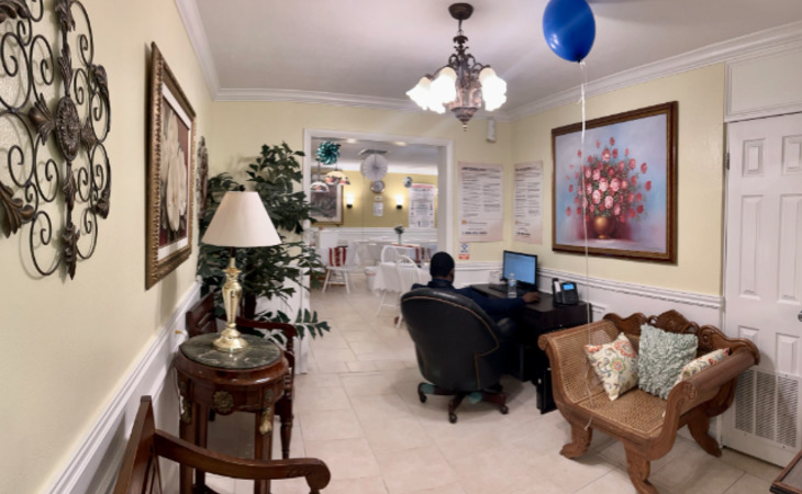 castlewood-assisted-living-32960-33499_4