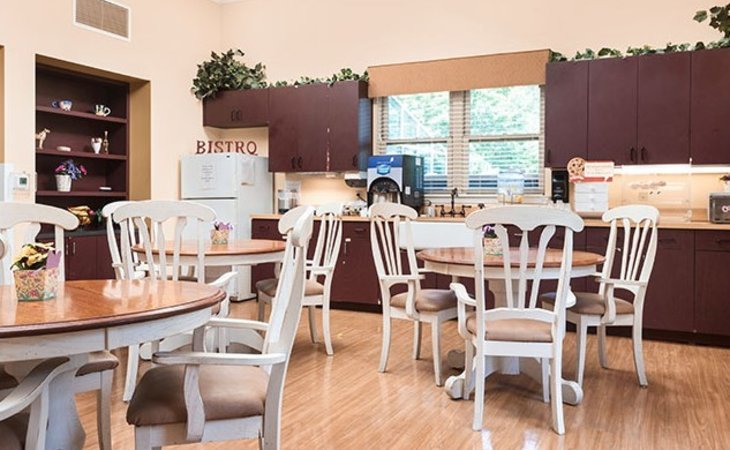 spring-oak-assisted-living-of-berlin-08009-38640_8