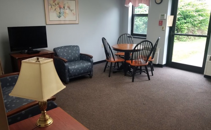 lancaster-manor-14086-39488_3