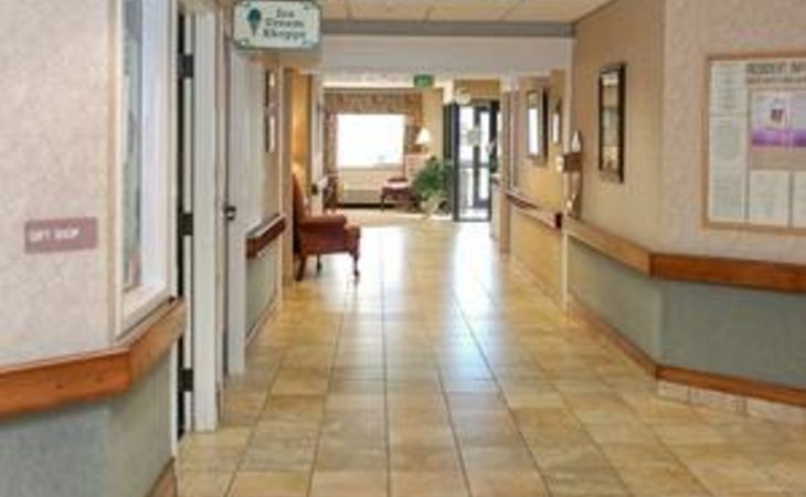 life-care-center-of-pueblo-81005-4057_15