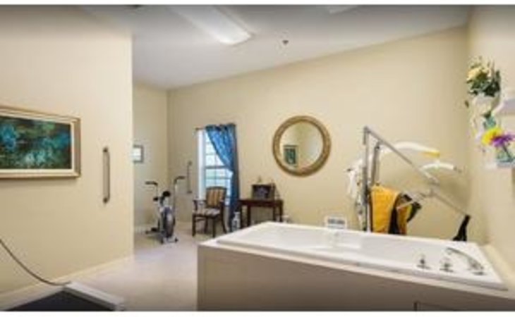 meadow-creek-village-assisted-living-97302-40660_13