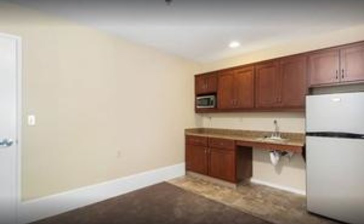 meadow-creek-village-assisted-living-97302-40660_5