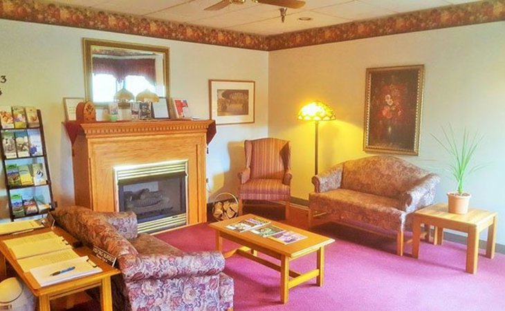 hamilton-manor-personal-care-15145-41981_2