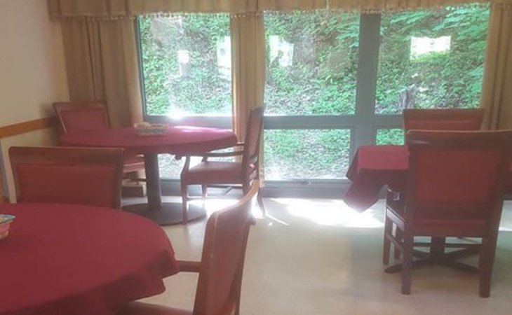 hamilton-manor-personal-care-15145-41981_3