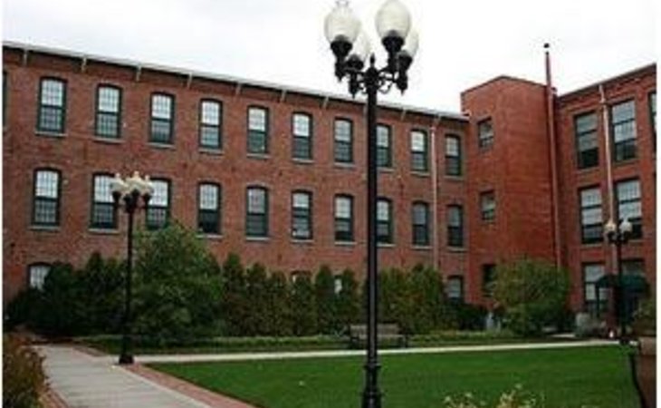 franklin-court-assisted-living-02809-42127_2
