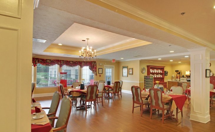 american-house-hamilton-place-37421-42519_4