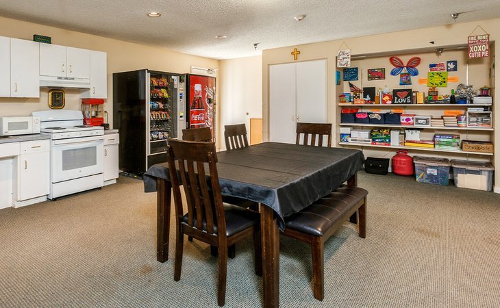 lucas-place-77703-42926_6