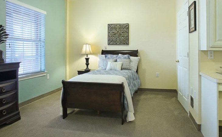 bedford-estates-senior-living-76021-42931_5