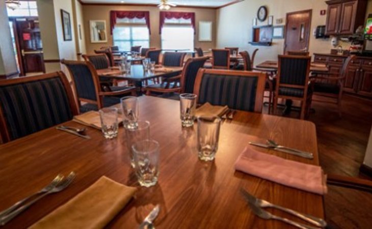 deer-creek-senior-living-75115-43160_2