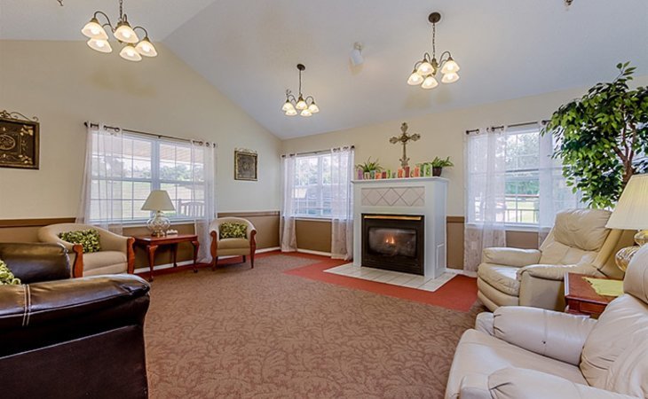 angelina-house-75766-43556_2