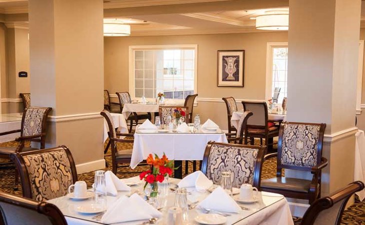 commonwealth-senior-living-at-stratford-house-24541-44386_2