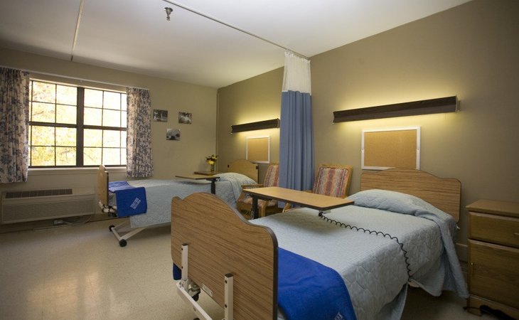 indian-creek-healthcare-center-47112-4473_3