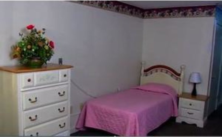 chateau-grove-senior-living-25504-46425_6