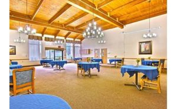 skyline-transitional-care-center-83705-5920_6