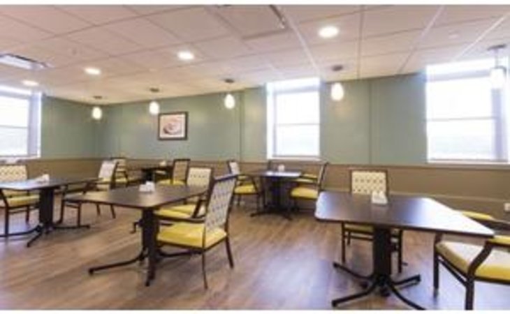 rochester-manor-15074-6241_15